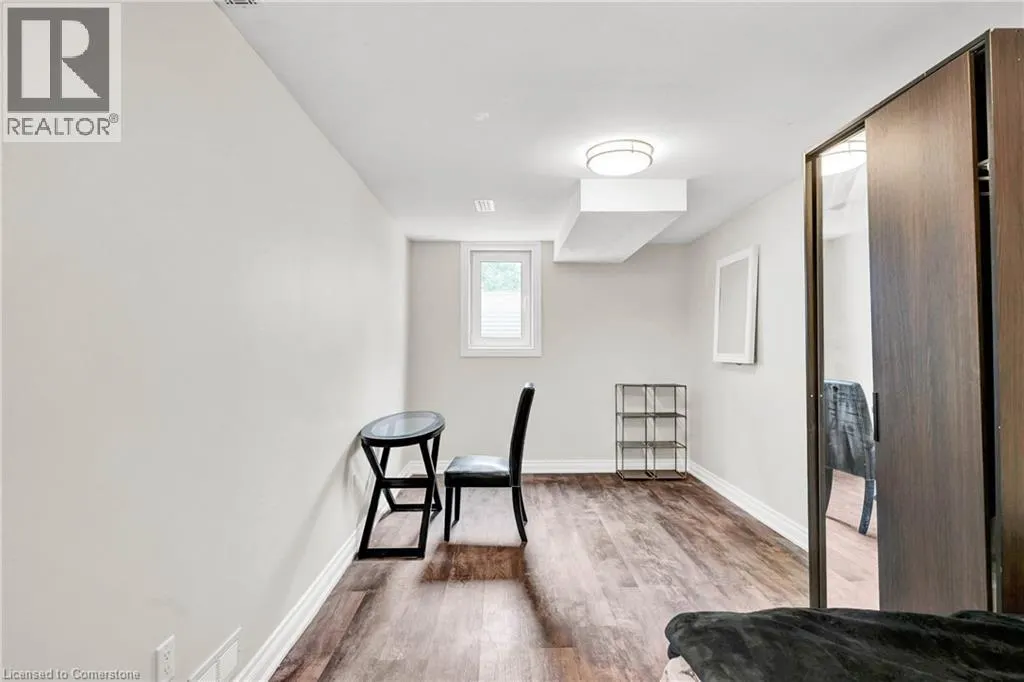 302 COLLEGE AVENUE WEST Avenue Unit# 21, #21