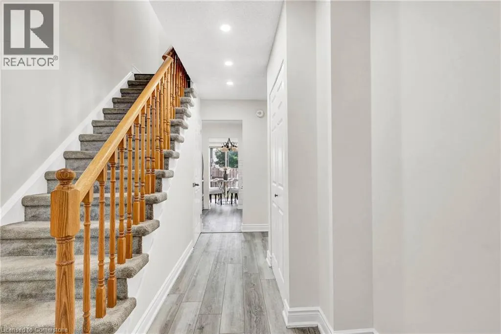 302 COLLEGE AVENUE WEST Avenue Unit# 21, #21