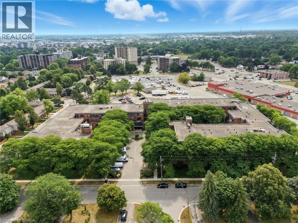 36 HAYHURST Road Unit# 126, #126