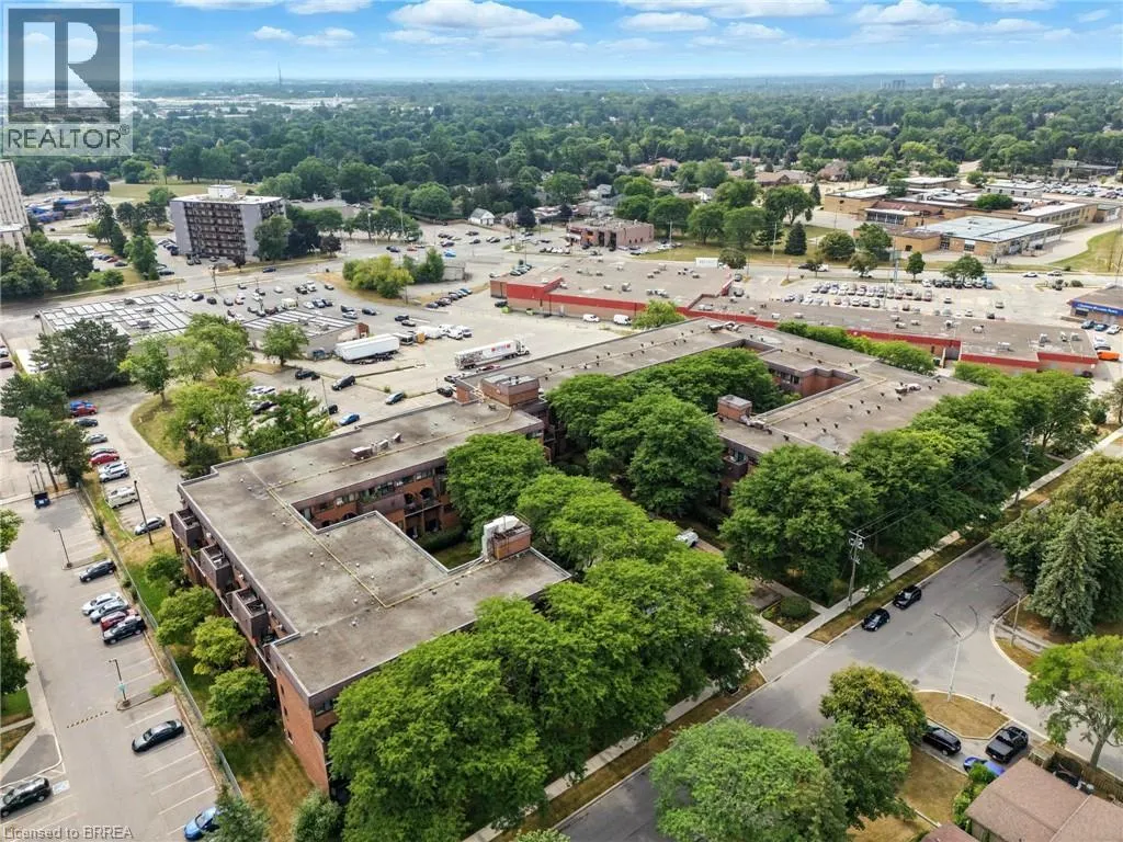 36 HAYHURST Road Unit# 126, #126