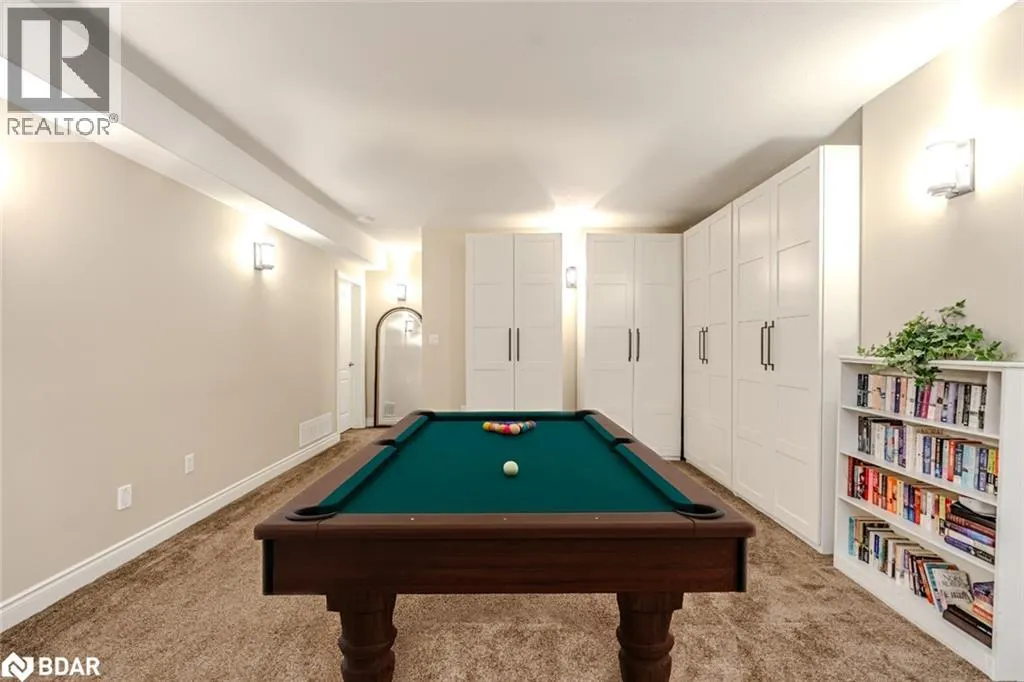 5 MUNRO Court