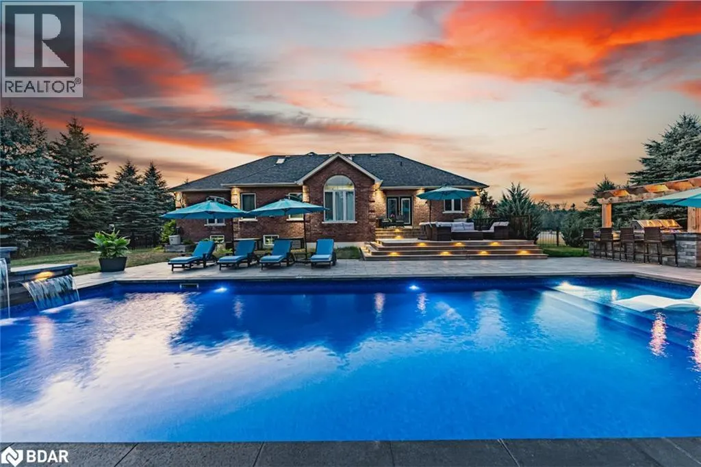 5 MUNRO Court