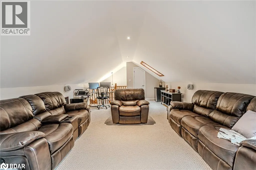 5 MUNRO Court