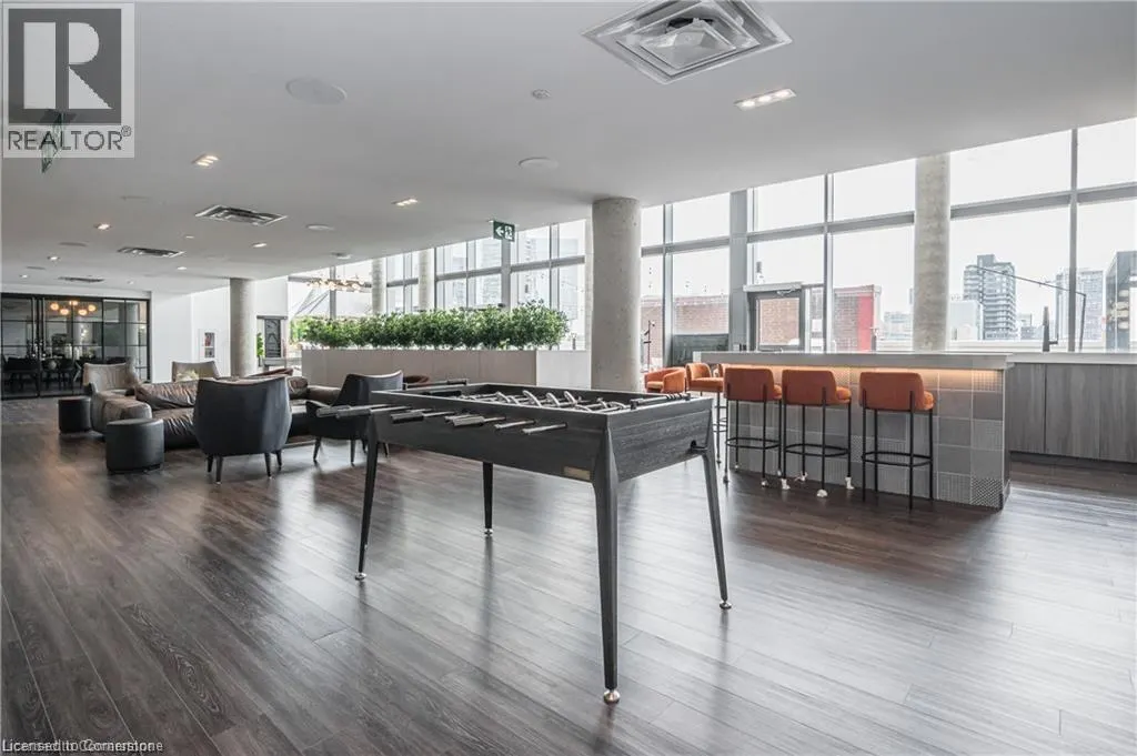 15 WELLINGTON Street S Unit# 2007, #2007