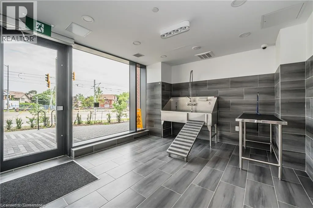 15 WELLINGTON Street S Unit# 2007, #2007