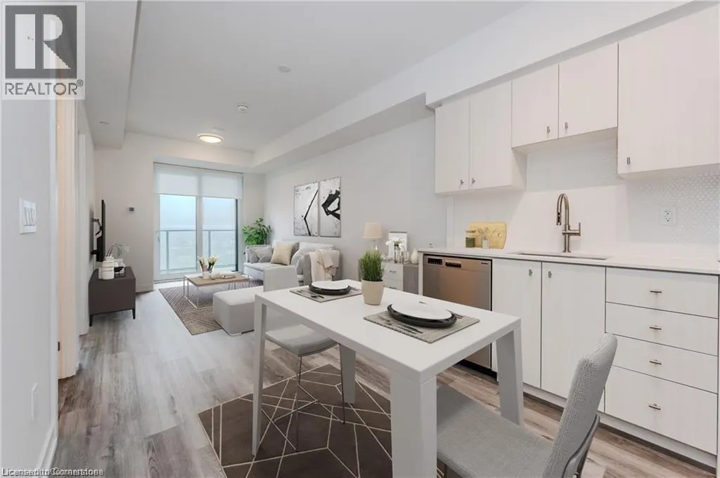 15 WELLINGTON Street S Unit# 2007, #2007