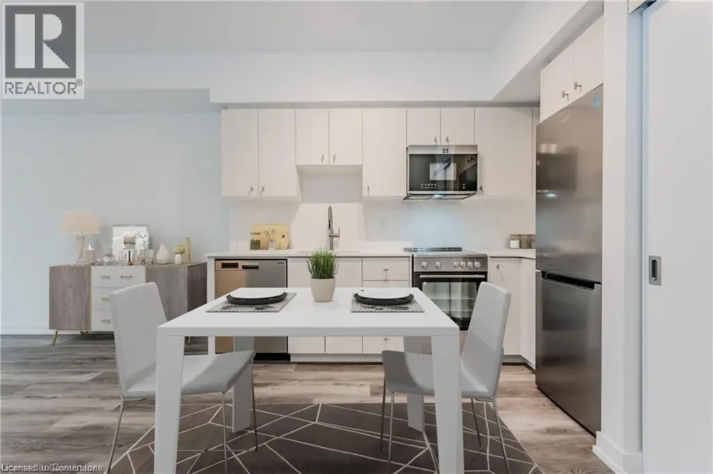 15 WELLINGTON Street S Unit# 2007, #2007