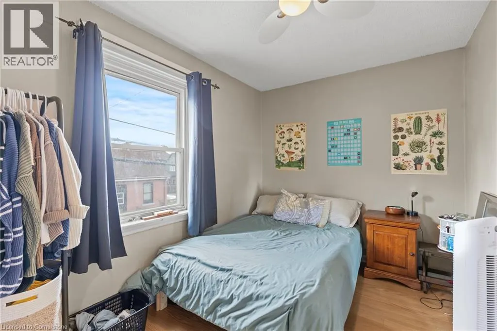 48 LOCKE Street S