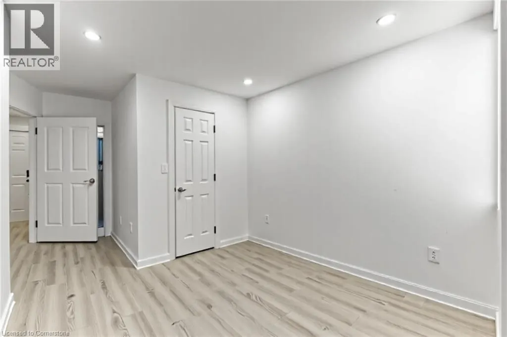 48 LOCKE Street S