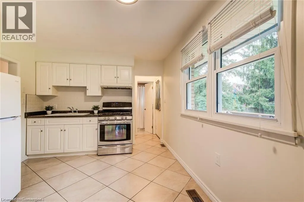 33 GOLF COURSE Road