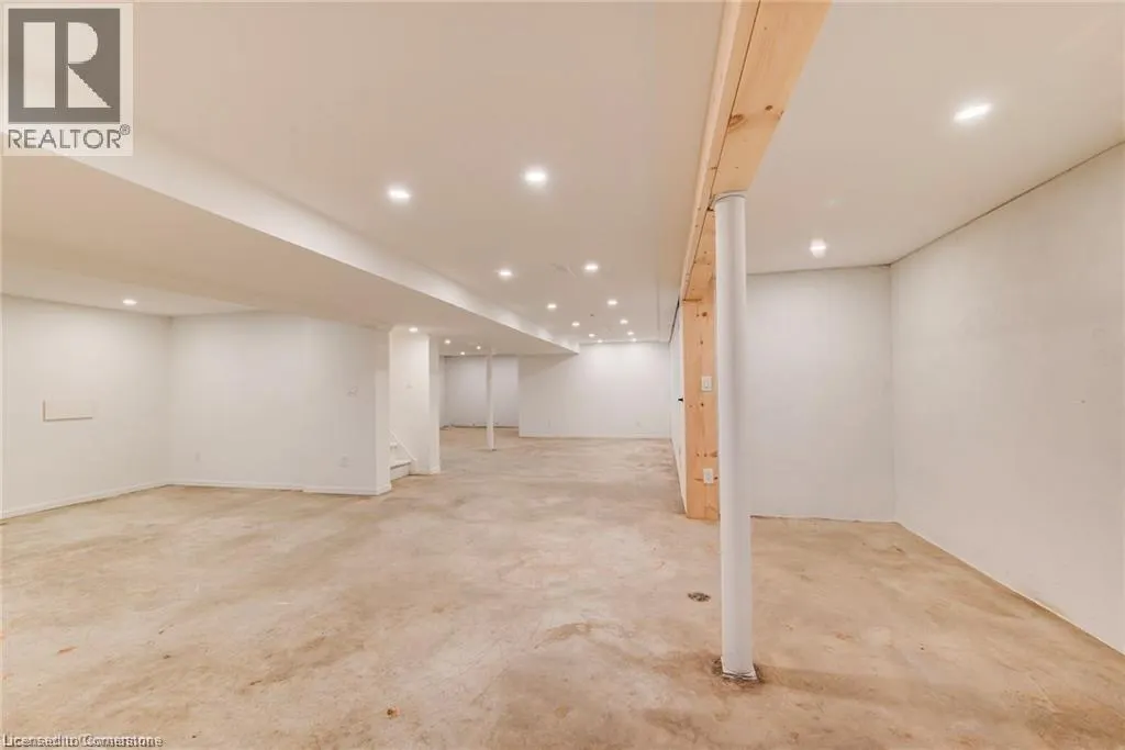 33 GOLF COURSE Road
