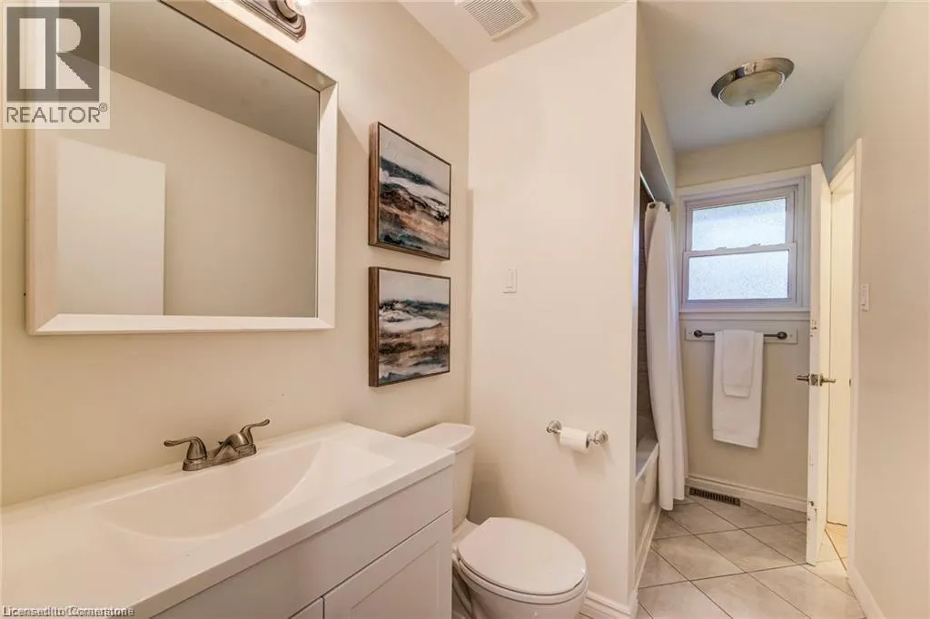 33 GOLF COURSE Road
