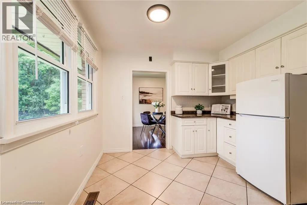 33 GOLF COURSE Road