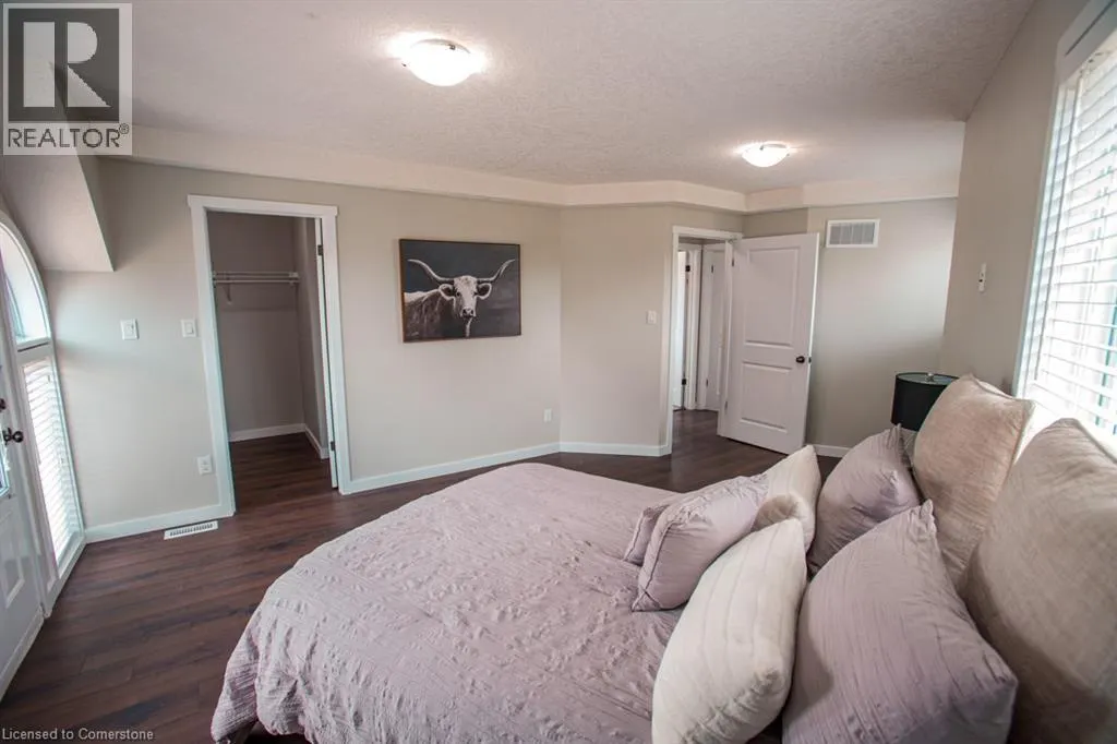 489 EAST Avenue Unit# B, #B