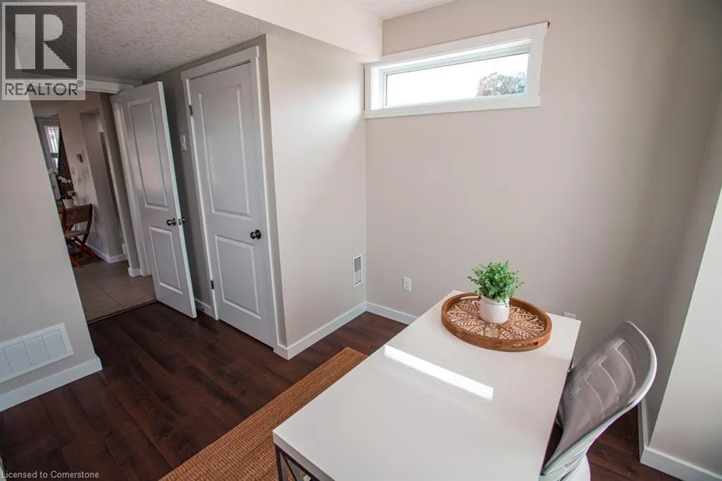 489 EAST Avenue Unit# B, #B
