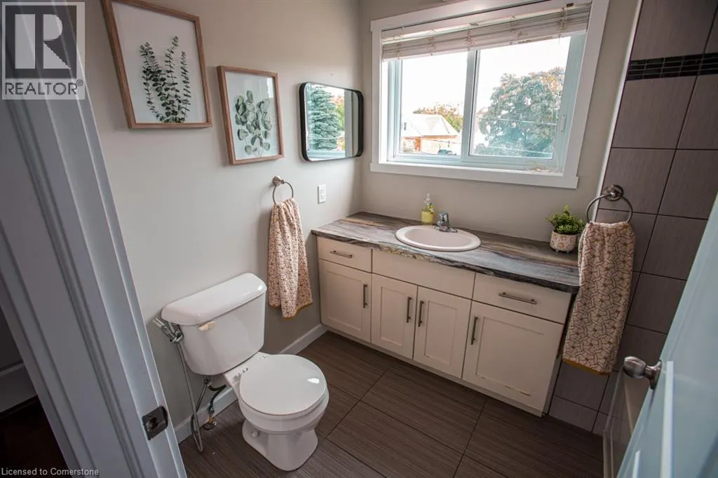 489 EAST Avenue Unit# B, #B