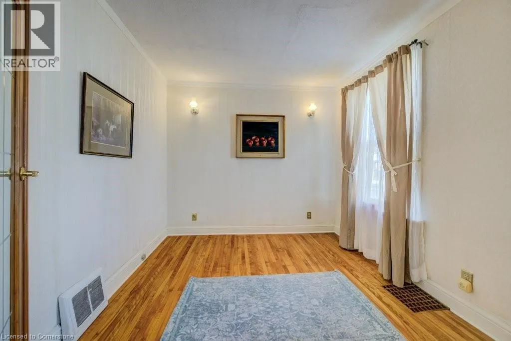 458 UPPER WENTWORTH Street