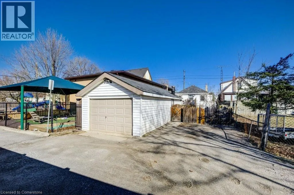 458 UPPER WENTWORTH Street