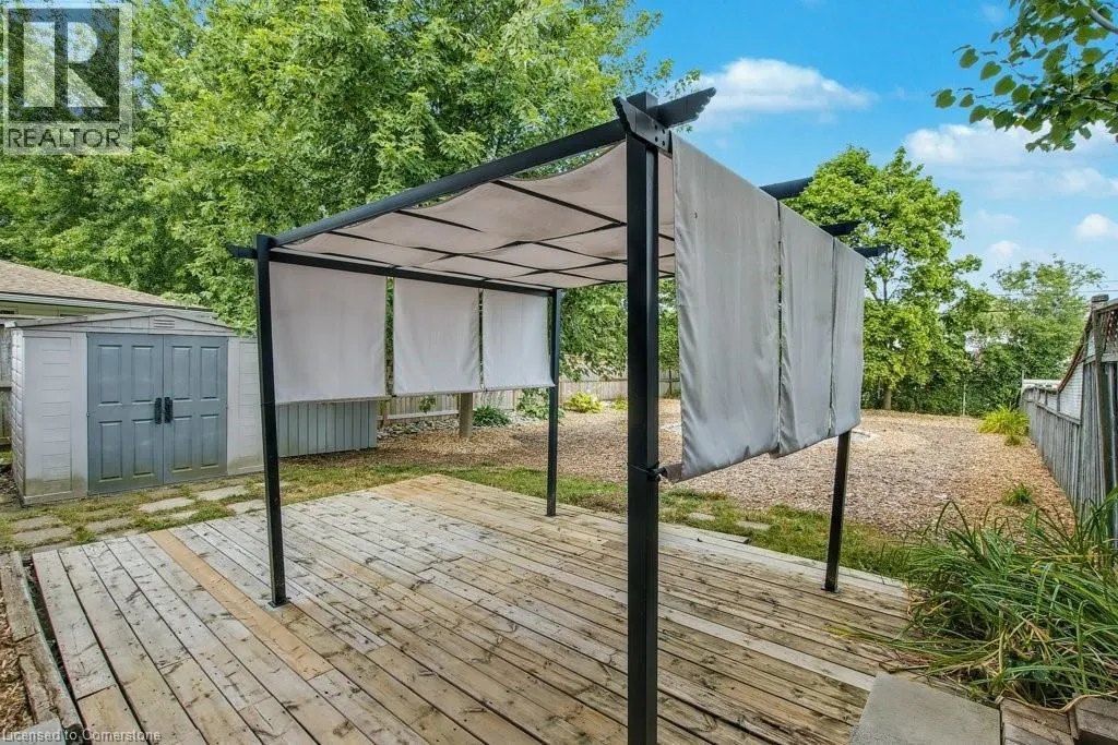 106 MONTEAGLE Crescent