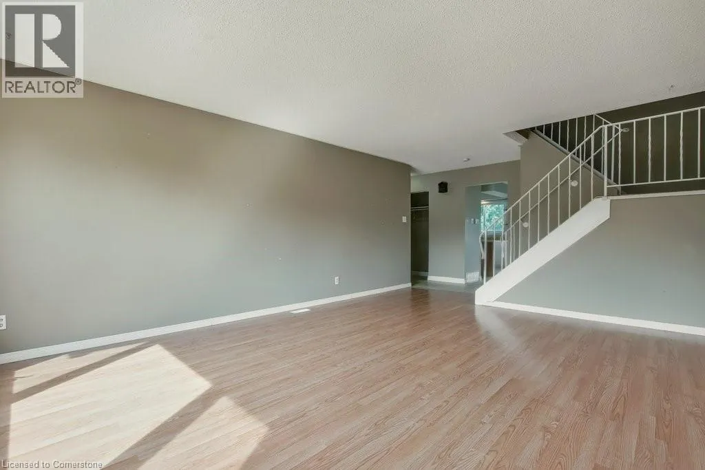 106 MONTEAGLE Crescent