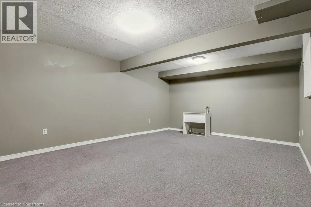 106 MONTEAGLE Crescent