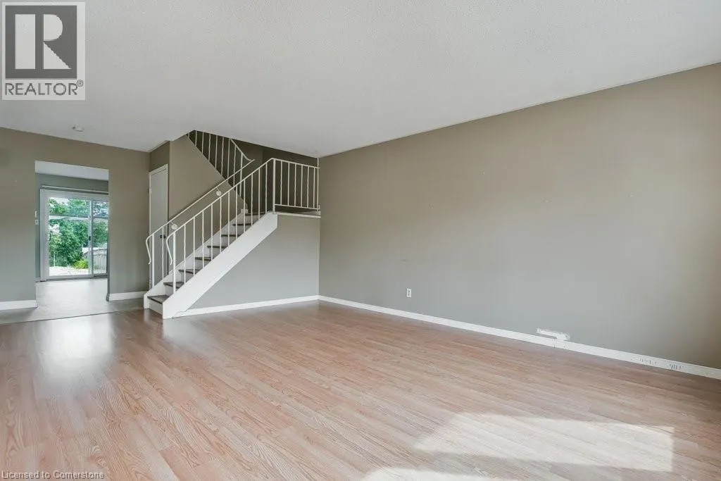 106 MONTEAGLE Crescent