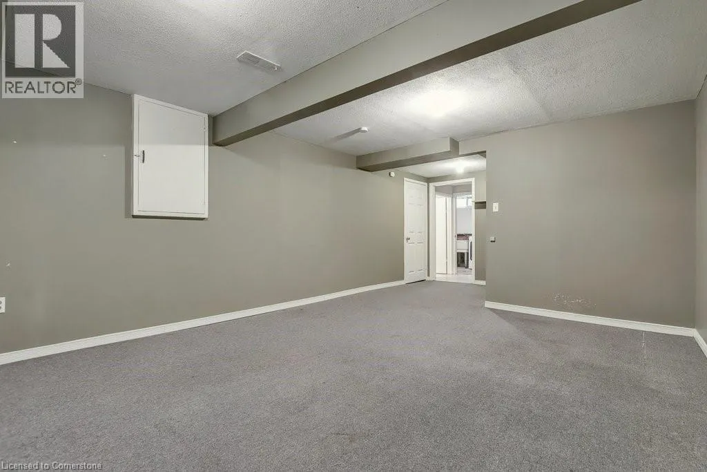 106 MONTEAGLE Crescent