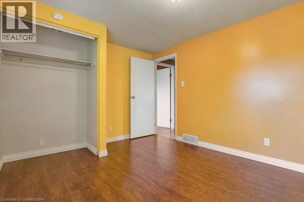 106 MONTEAGLE Crescent