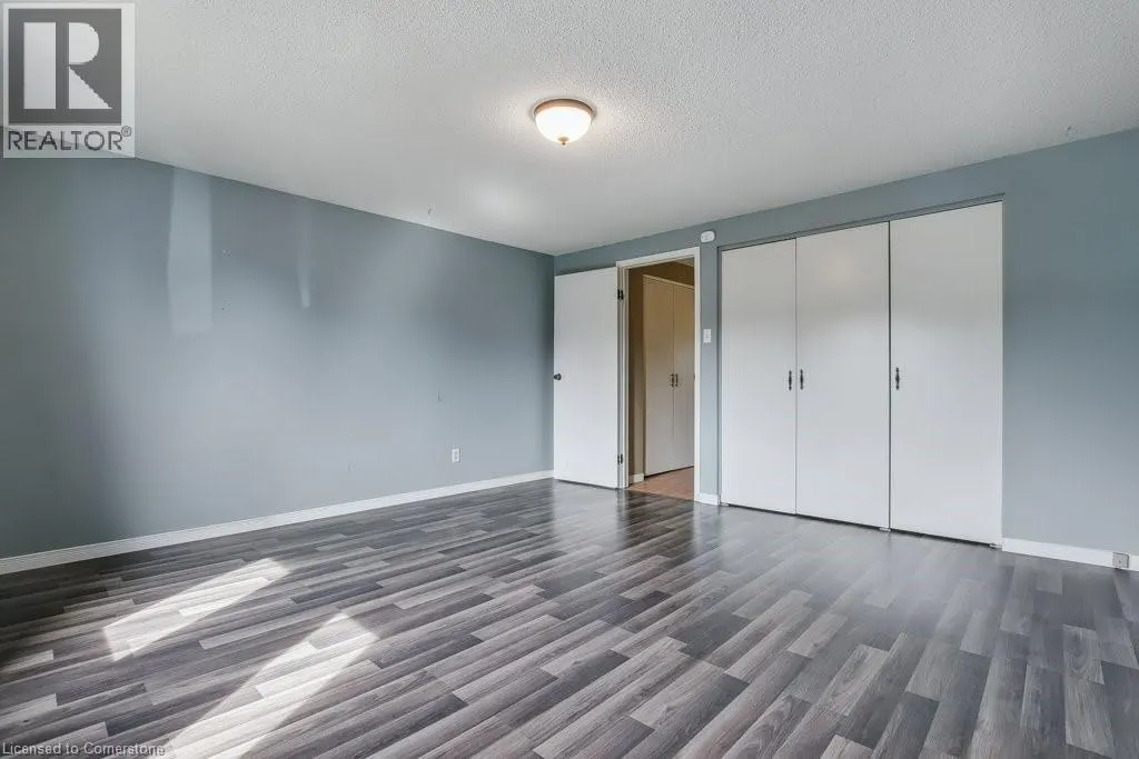106 MONTEAGLE Crescent