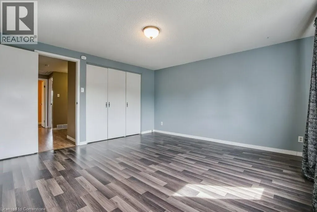 106 MONTEAGLE Crescent
