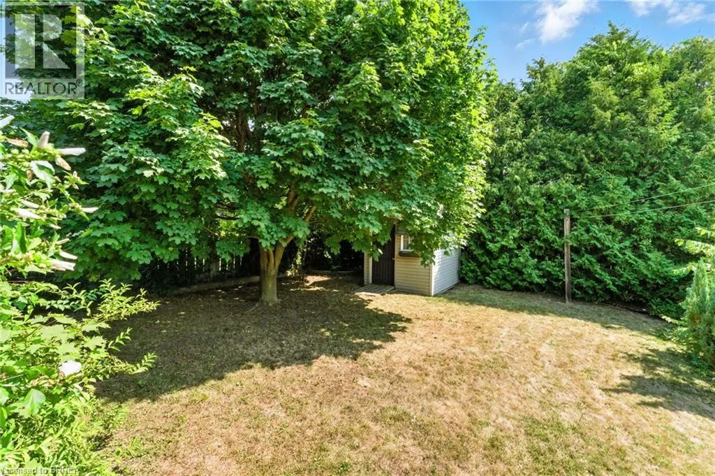8 EVERGREEN Court