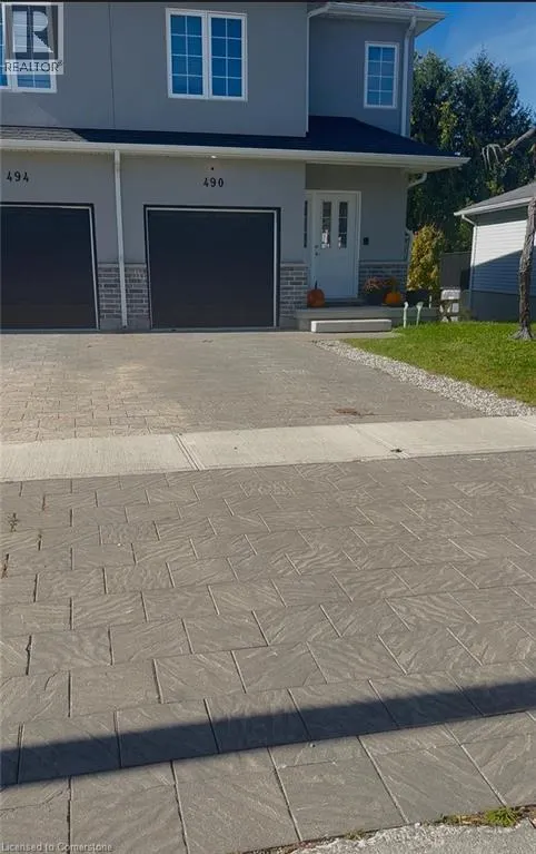 490 LAMPMAN Place