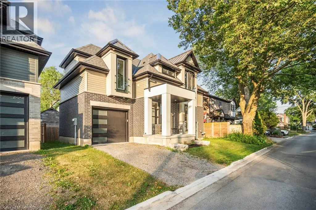 8 PAXTON Avenue