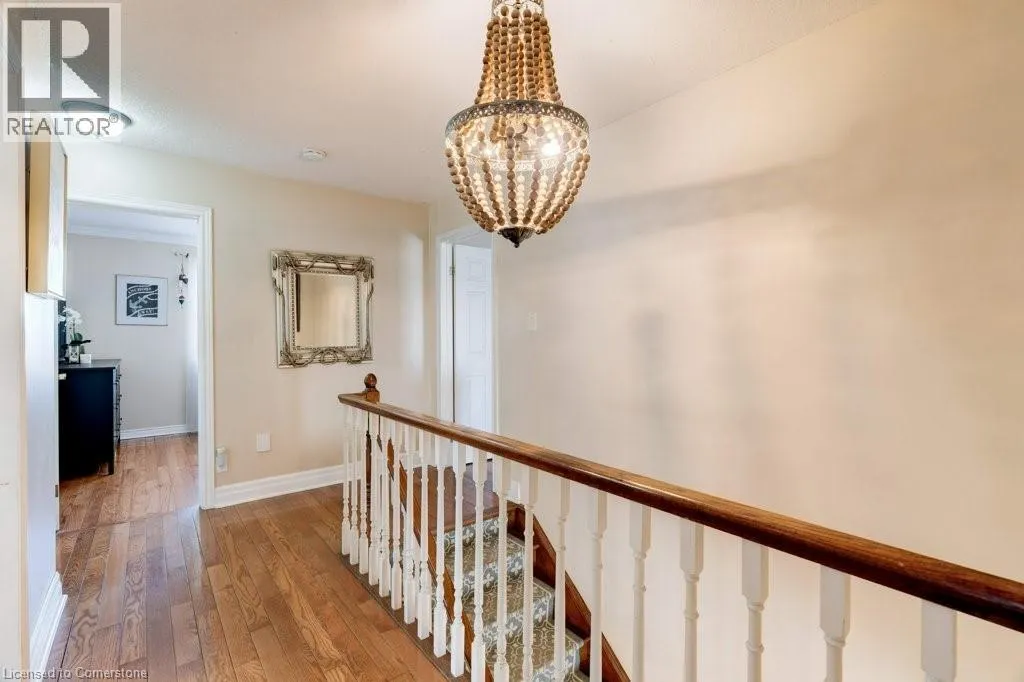 27 PINEWOODS Drive