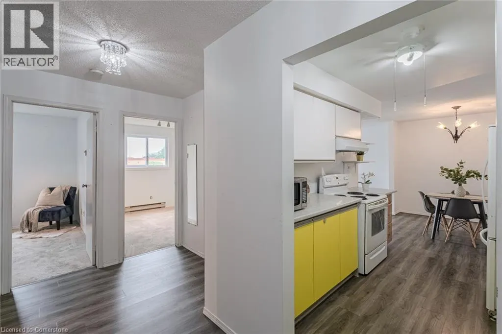 60 DONLY Drive S Unit# 210, #210