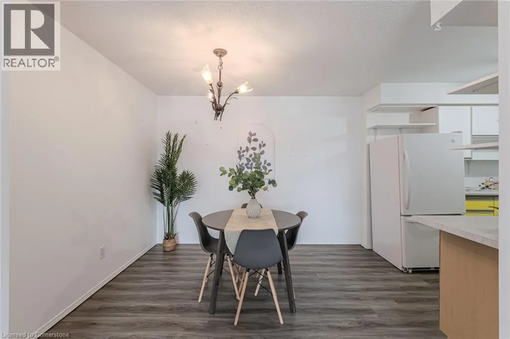60 DONLY Drive S Unit# 210, #210