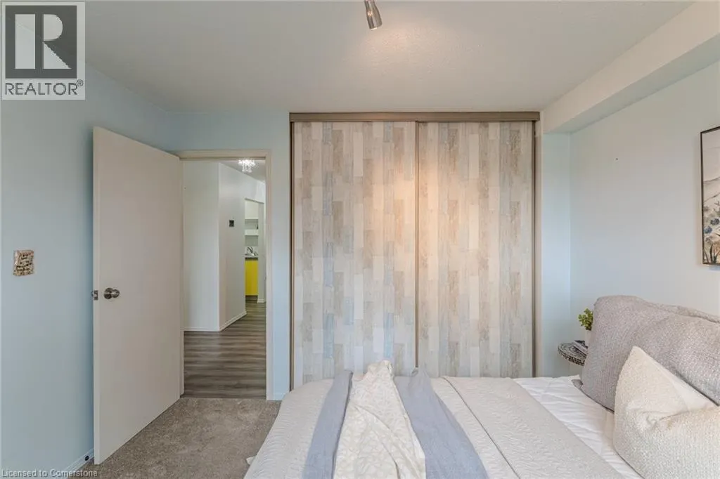 60 DONLY Drive S Unit# 210, #210
