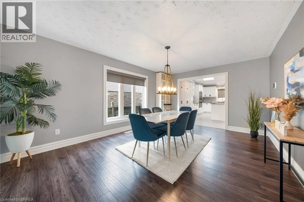 110 FIELDWAY Drive