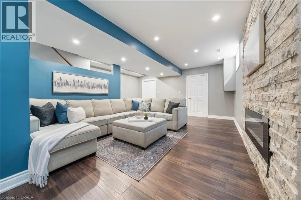 110 FIELDWAY Drive