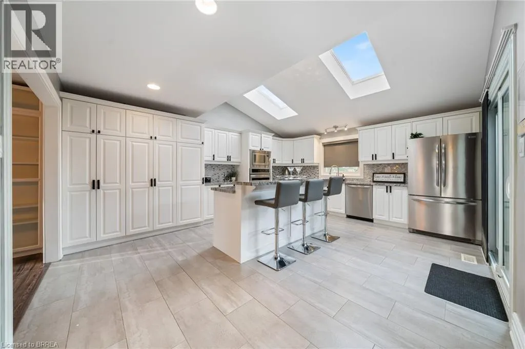 110 FIELDWAY Drive