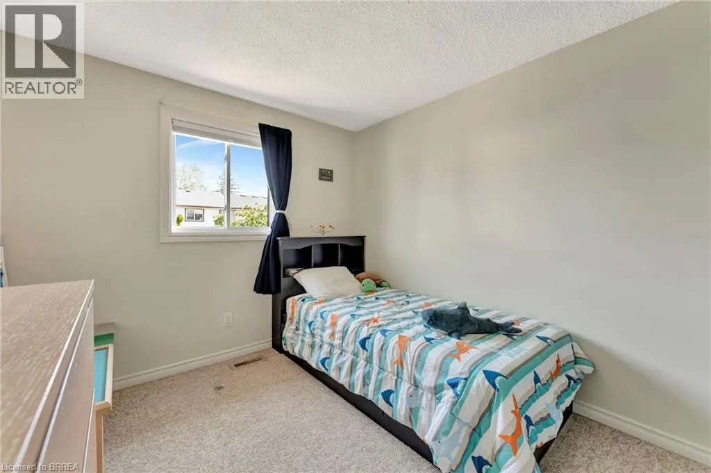 27 WHITE OWL Crescent