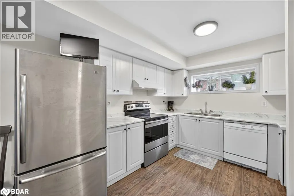 237 FERNDALE Drive S Unit# 1, #1