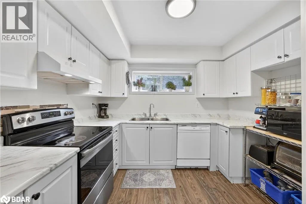 237 FERNDALE Drive S Unit# 1, #1