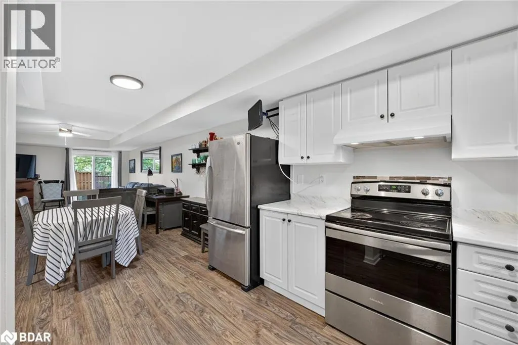 237 FERNDALE Drive S Unit# 1, #1