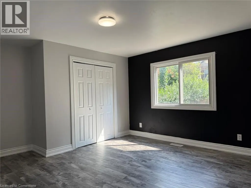 24 AVALON Place Unit# Main, #Main