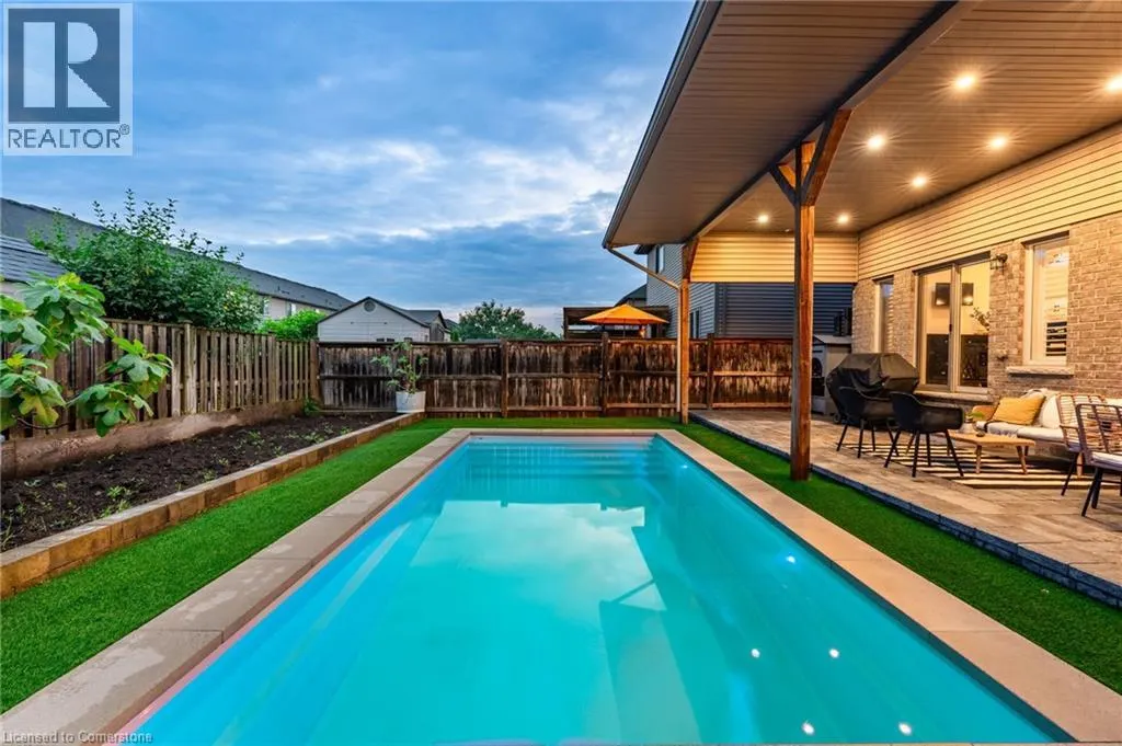4884 ALLAN Court