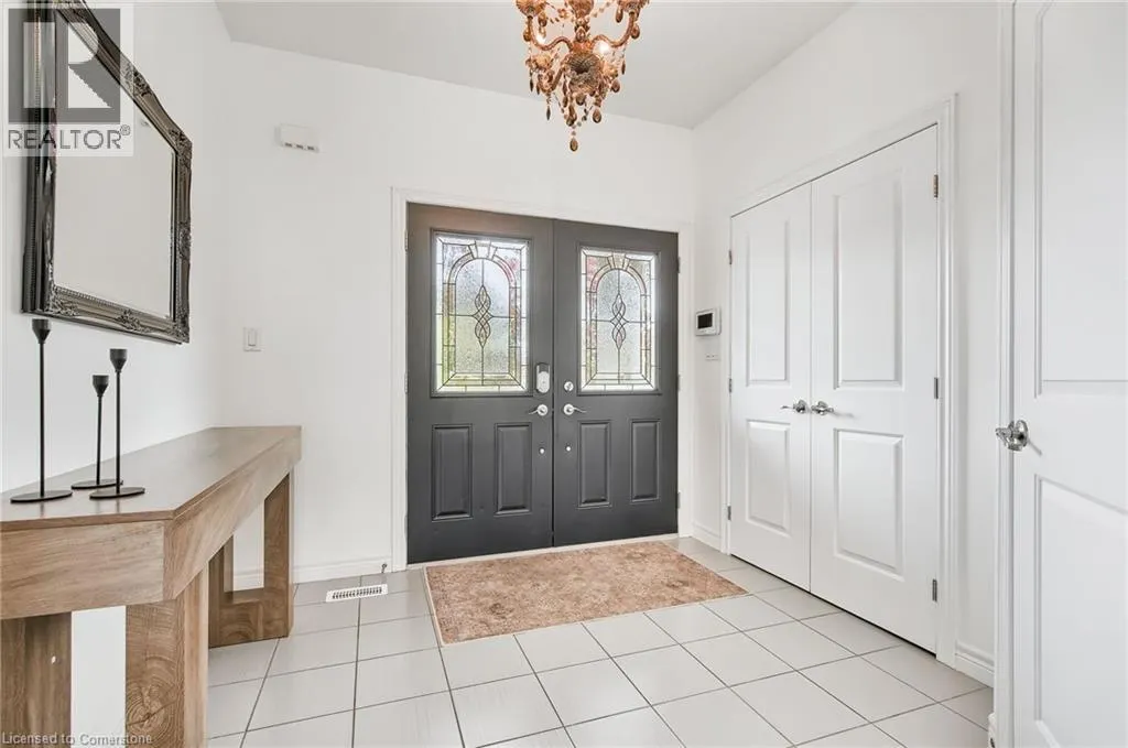 4884 ALLAN Court