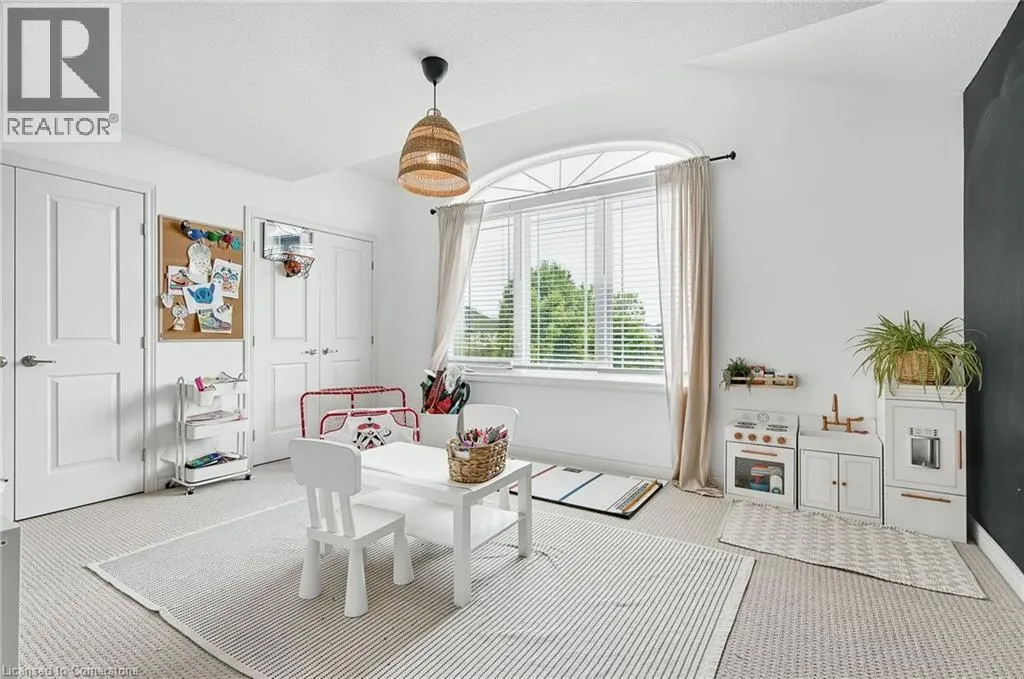 4884 ALLAN Court