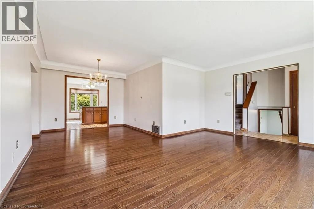 1 WESTVIEW Crescent