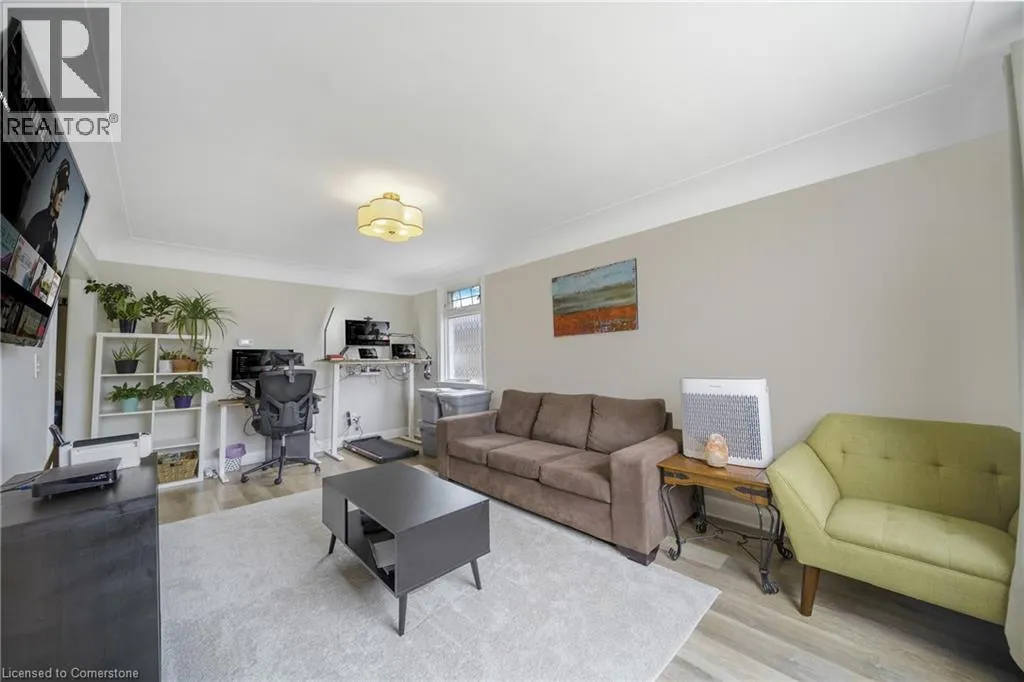 146 GLENCARRY Avenue Unit# Upper, #Upper